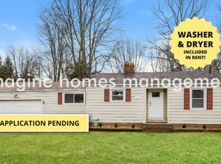 7201 Som Center Rd, Solon, OH 44139