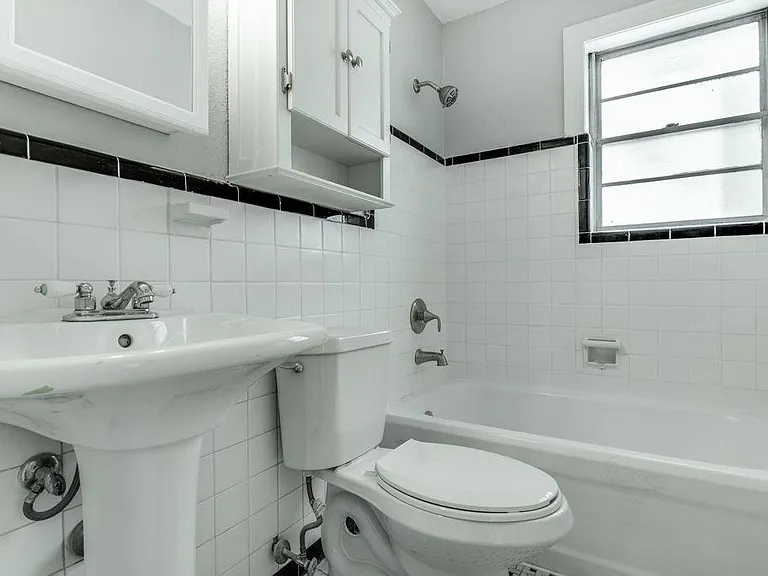 4016 Herschel Ave #A — Photo 6