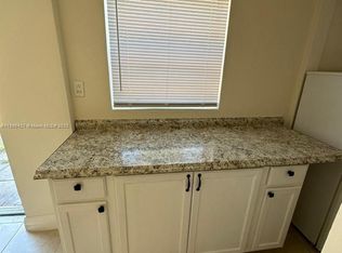 5800 Hope St #B, Hollywood, FL 33021