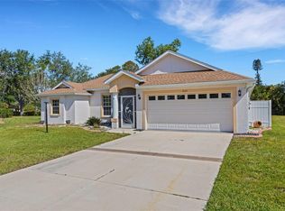 835 70th Dr E, Sarasota, FL 34243