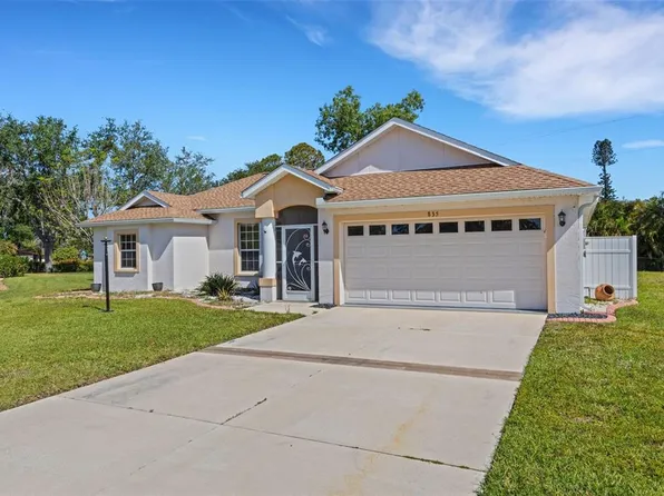 835 70th Dr E, Sarasota, FL 34243