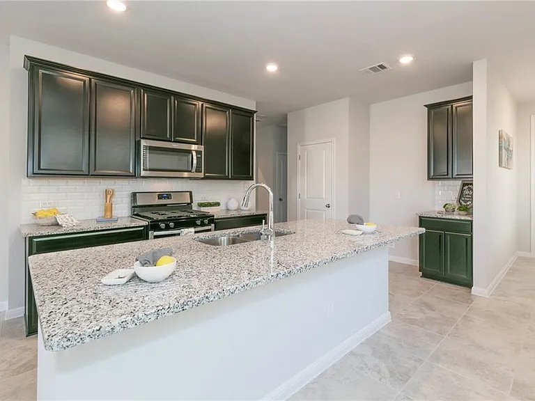 108 Otella St — Photo 3