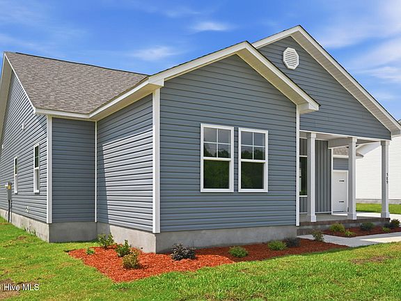 3rd image of 589 Batchelor Road