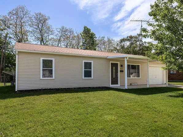 868 Cliffside Dr, New Carlisle, OH 45344