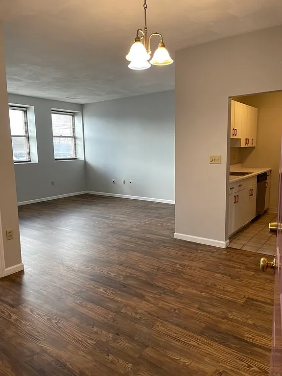 2 bed, 600 sqft, $2,000 — Photo 1