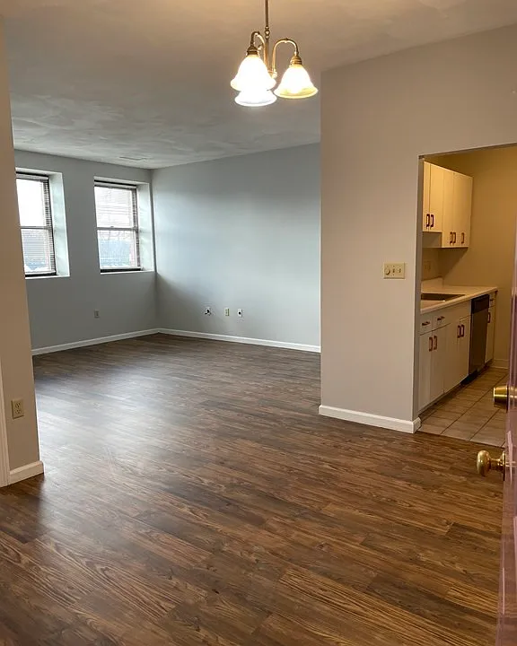 145 Broad St #25
