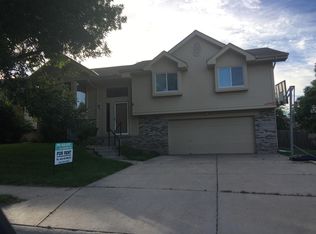 15712 Louis Dr, Omaha, NE 68118