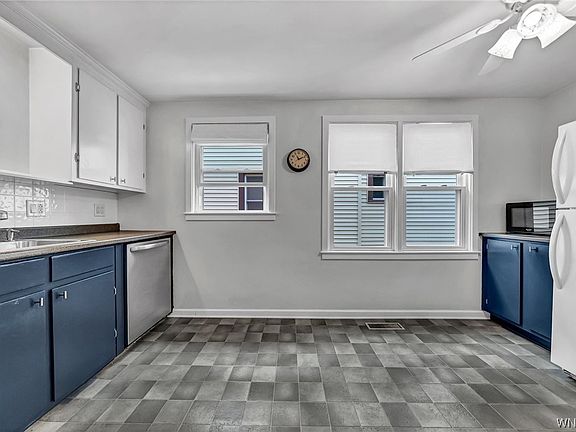 4th image of 21 Rand Ave