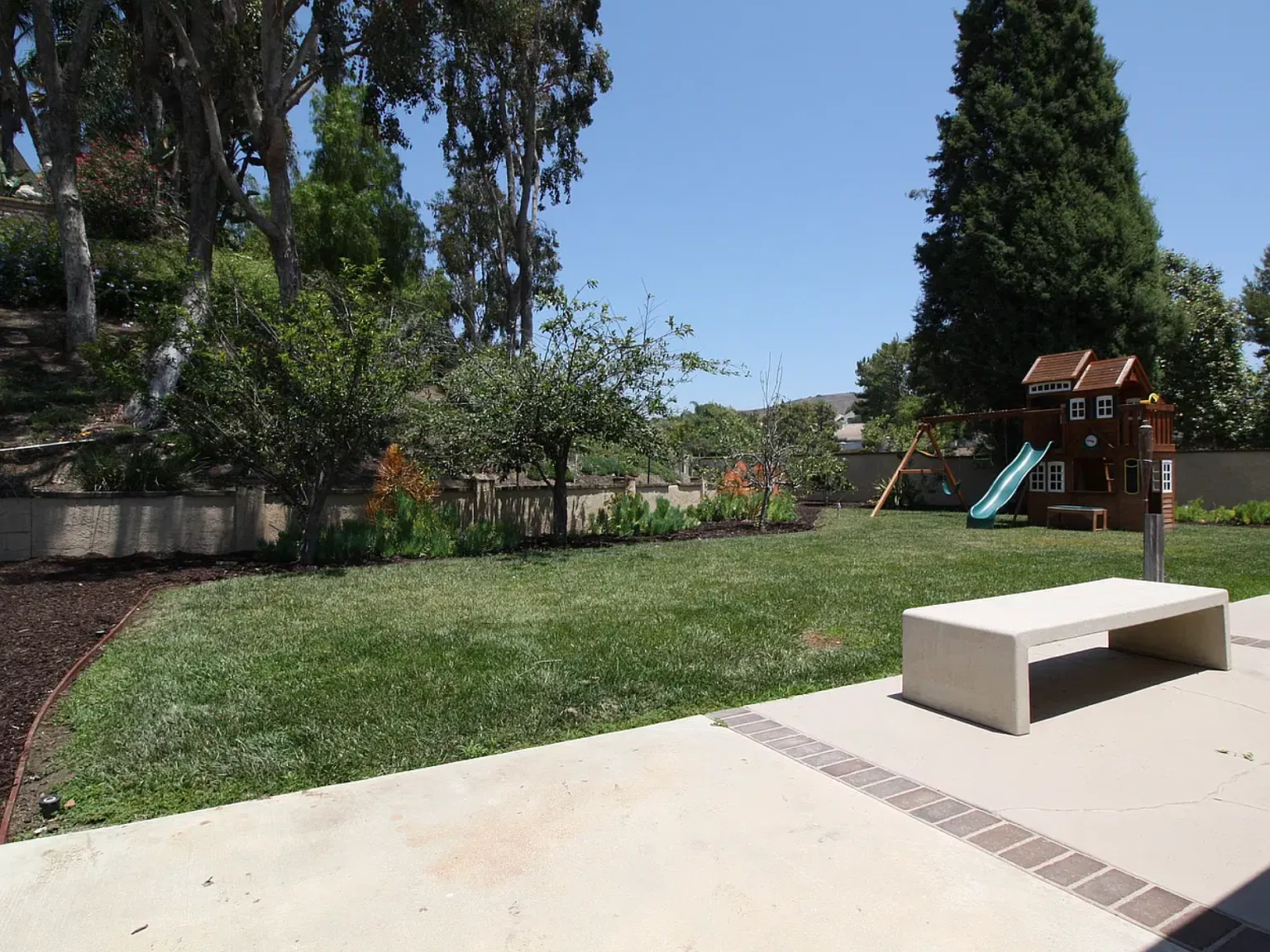 3 bed, 1364 sqft, $6,000 — Photo 3