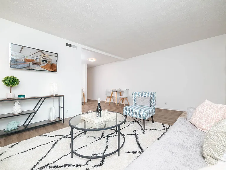 Camelot Apartments — Photo 13