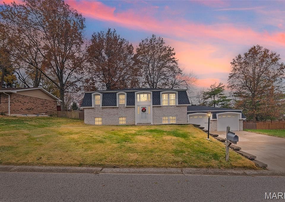 1st image of 232 Sherwood Dr