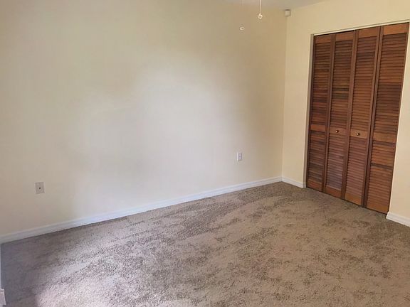 2nd image of 27233 Walnut Ave