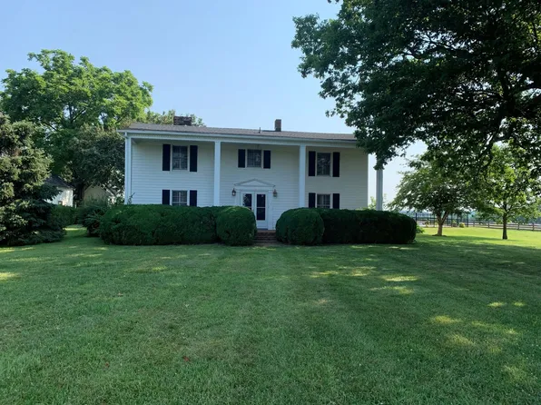 6010 Thomas Jefferson Rd, Forest, VA 24551