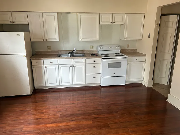 1020 Duss Ave #1020 — Photo 3