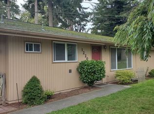 1220 Shepherd St, Oak Harbor, WA 98277