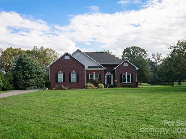 9532 Potter Rd, Matthews, NC 28104