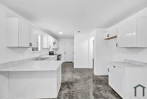 728 King Ave — Photo 7