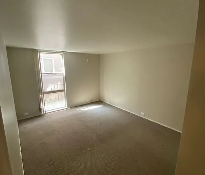 373 Staten Ave — Photo 11