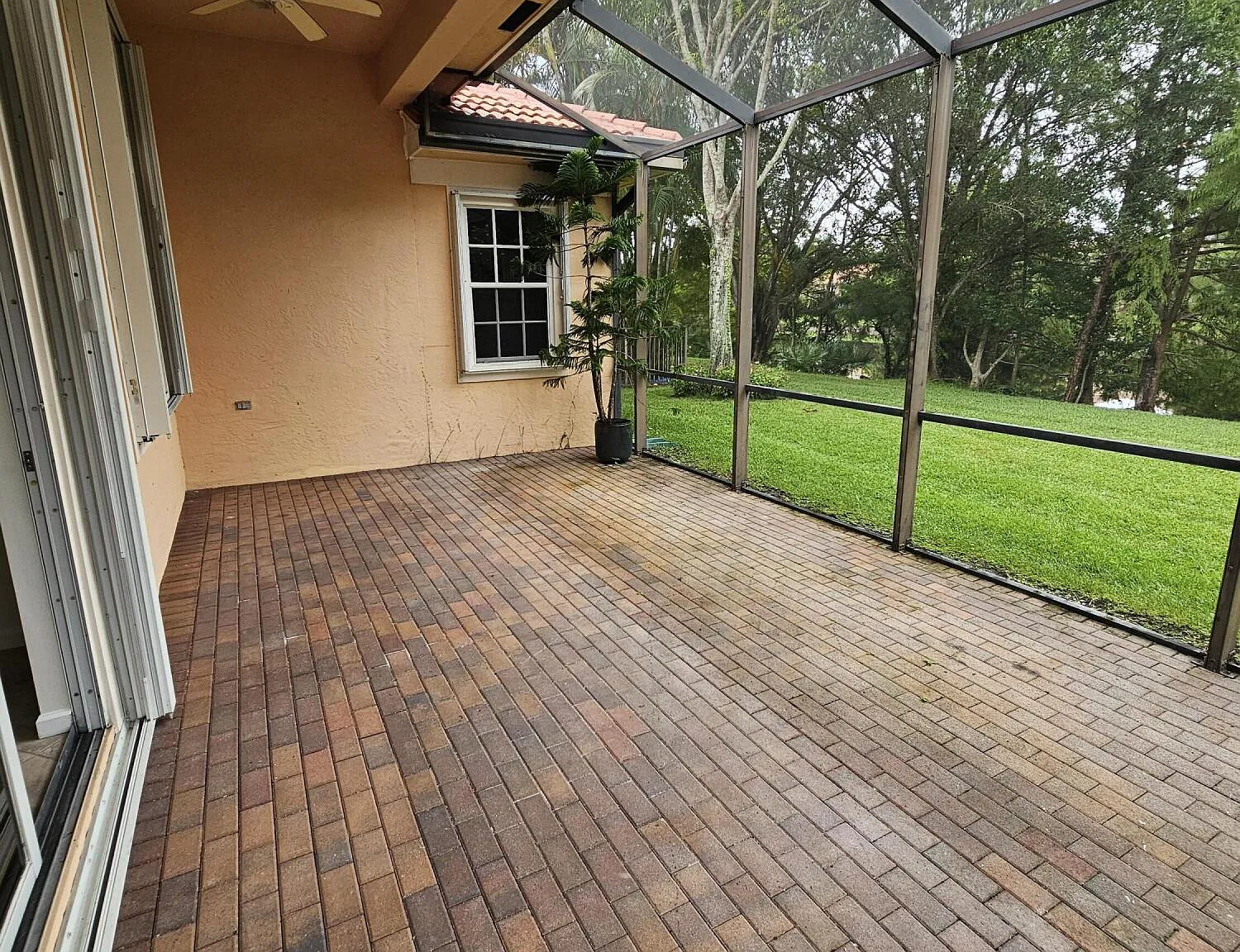 4 bed, 2.5 bath, 2185 sqft, $5,000 — Photo 3