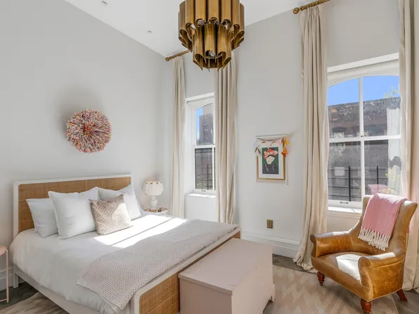 457 West 22nd Street image 23 of 45