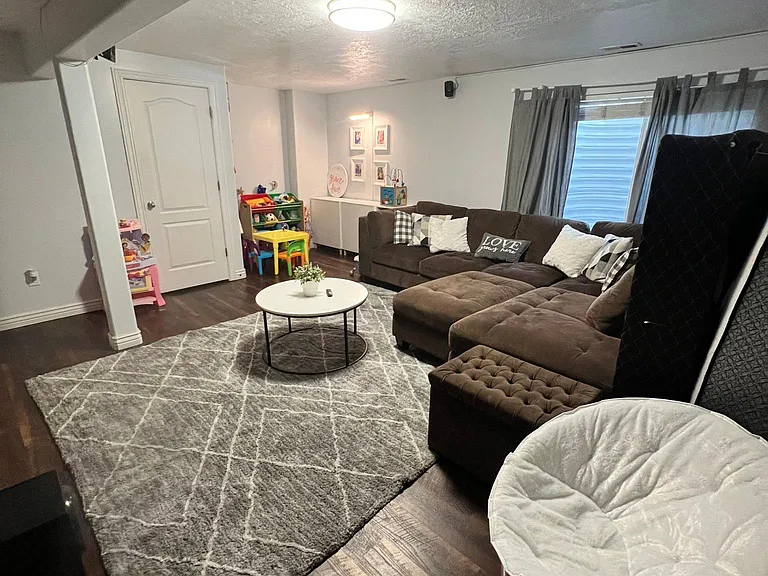 3368 E Dornock Dr — Photo 26