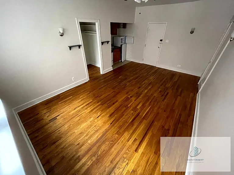 4915-19 W Belle Plaine Ave #4915-214 — Photo 8