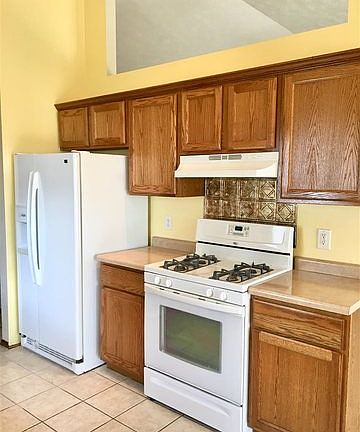 4th image of 507 Hawkins Dr