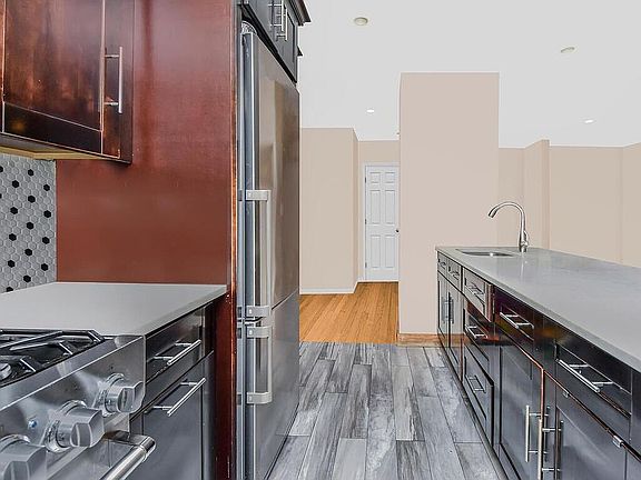 5th image of 6535 Broadway #2CD