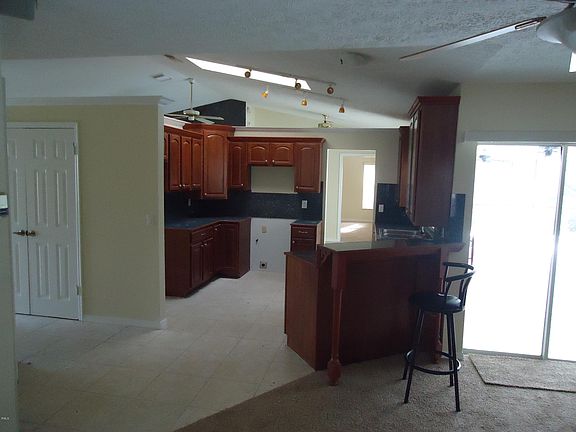 5th image of 162 SE Walters Terrace