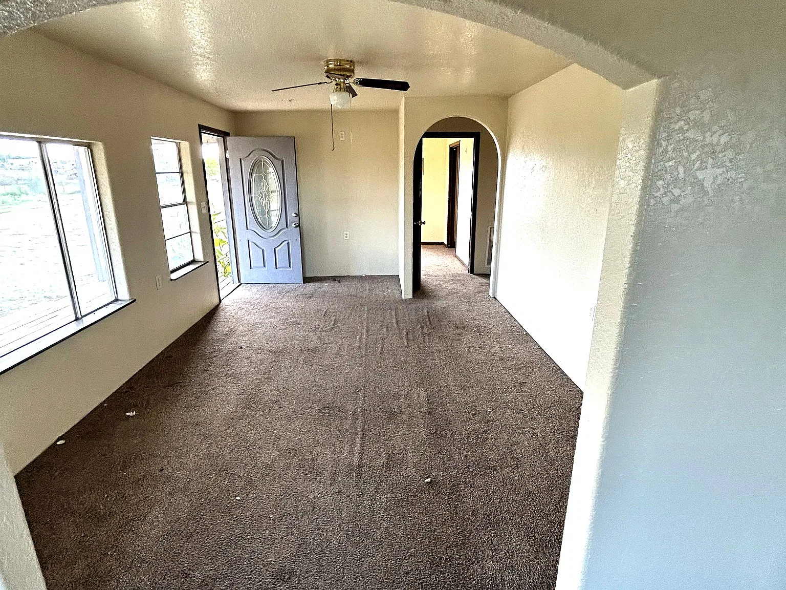 3 bed, $1,595 — Photo 2