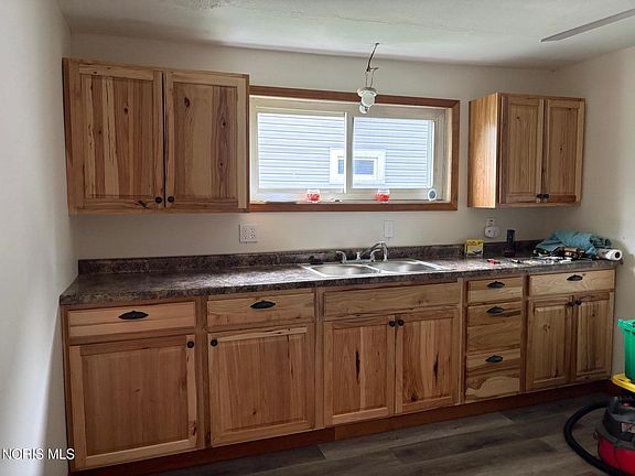 2nd image of 742 W Center St