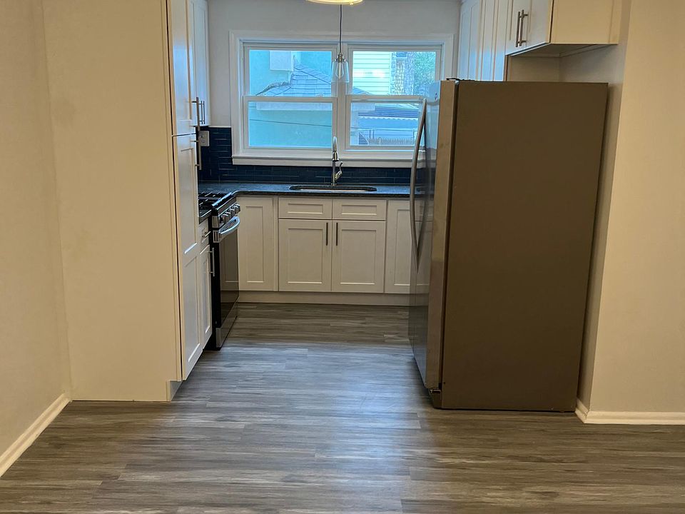 1st image of 1678 E 52nd St Floor 1