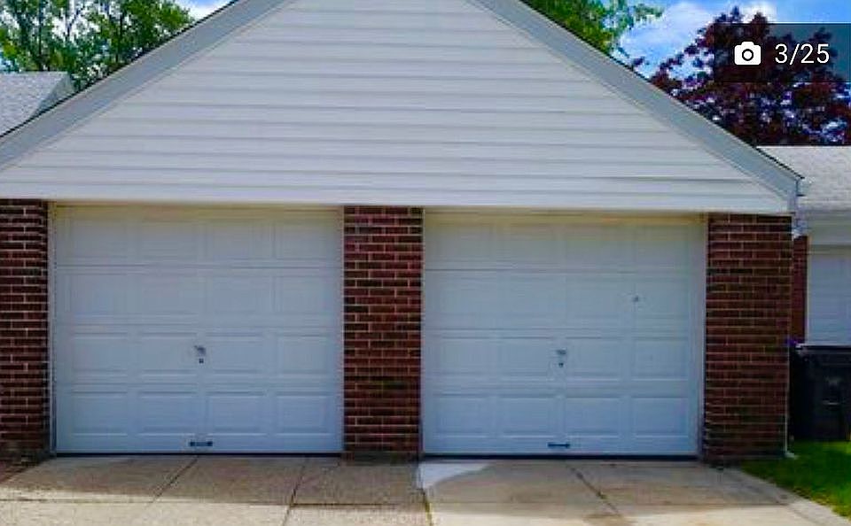 2nd image of 579 Pleasant Valley Pkwy