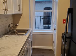 122 Wade St #3E, Jersey City, NJ 07305