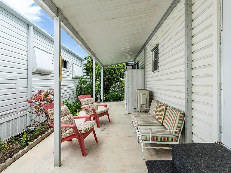 7 Ruthmary Ave #F — Photo 3