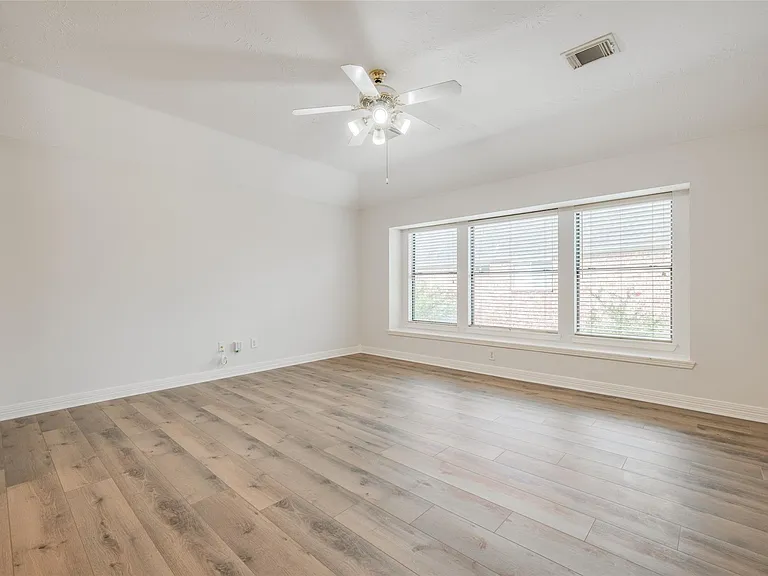 5706 Cielio Bay Ct — Photo 31