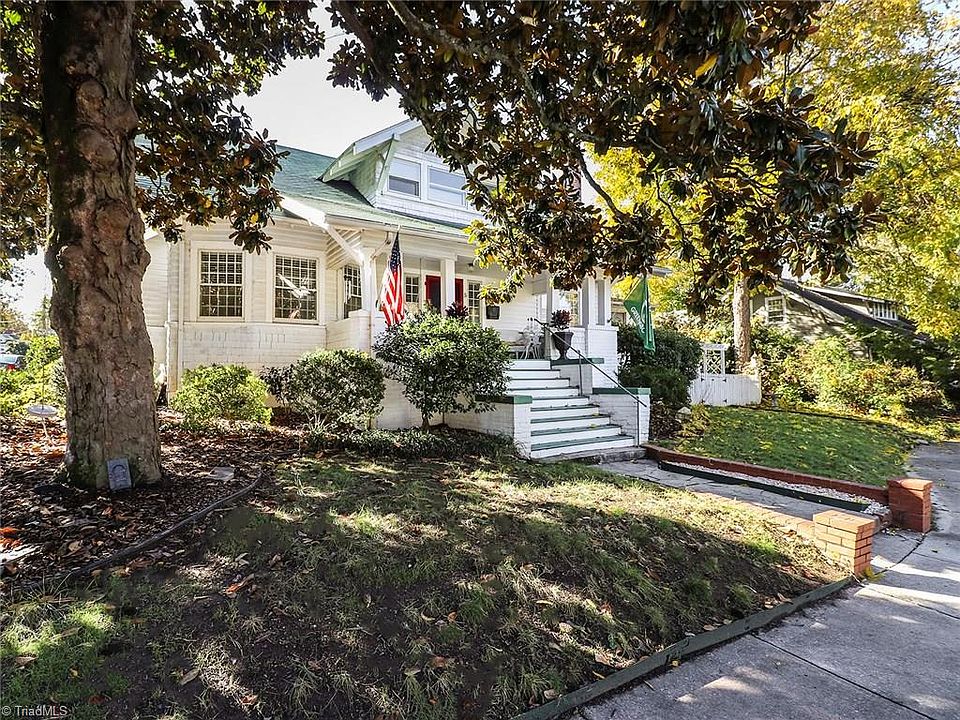 1st image of 5 Magnolia Ct