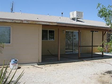 4th image of 575 Artesia Ave