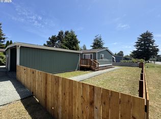 250 North Ave, Bandon, OR 97411