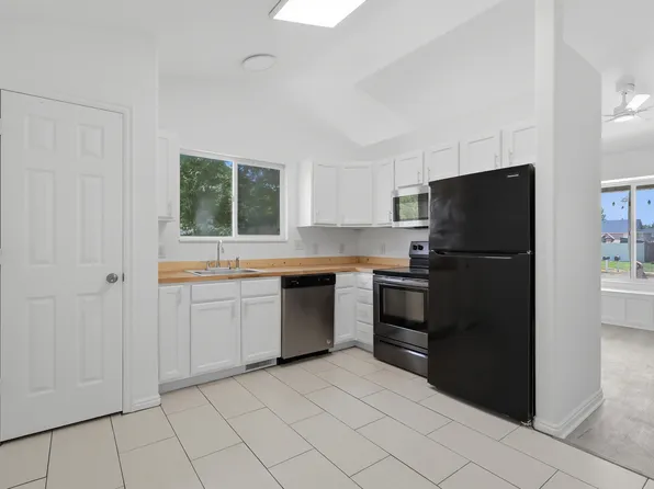 2035 E Weeping Willow Way, Eagle Mountain, UT 84005