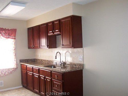 2nd image of 106 Glyndon Dr