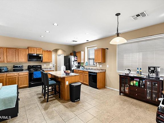 3rd image of 5518 N ORMONDO Way