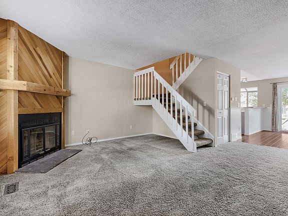 3rd image of 6749 Mountain Top Ln #1