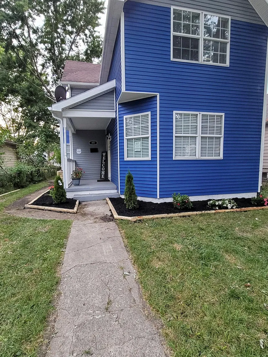60 N Chester Ave photo 1