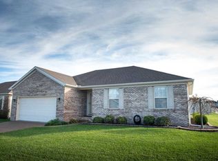 4509 Erinwood Ct, Evansville, IN 47725