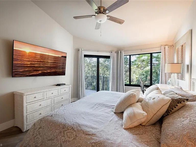 27113 Oakwood Lake Dr — Photo 17