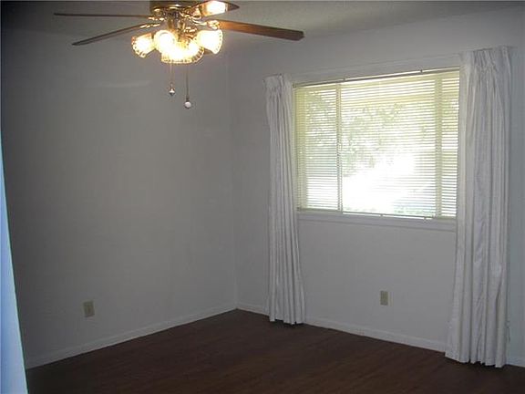 2nd image of 5289 Alamo Dr
