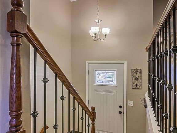 3rd image of 6507 S 139th Avenue Cir