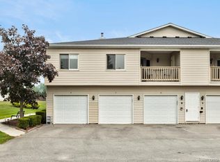 950 Bunce Ave APT 10, Marysville, MI 48040