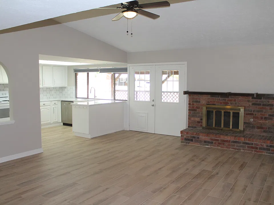 4208 Arbor Dr